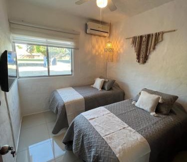 Manzanillo Apartment | Hermoso condominio con alberca y club de playa!