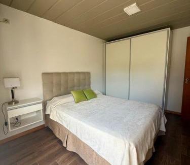 Santa Fe Apartment | Hermoso Dúplex de 2 dormitorios con jardín