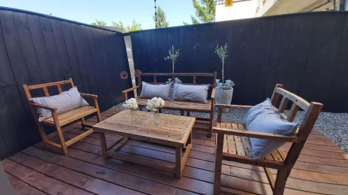 San Martin de los Andes Apartment | Hermoso departamento 2 ambientes con amplio jardin en el centro de SMA. 6V5
