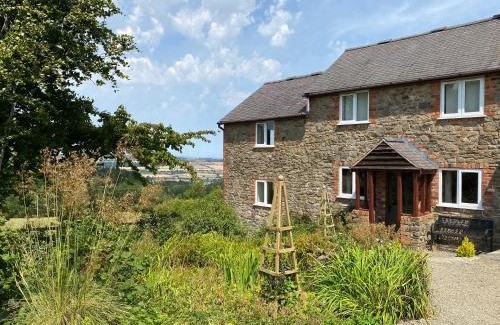 Bromlow House | Heron Cottage