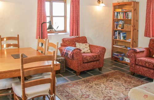 Bromlow Cottage | HERON COTTAGE, pet friendly, with open fire in Hope, Shropshire