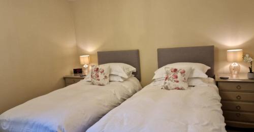 Monsal Dale House | Heron Cottage Upperdale Peak District