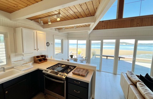 Langley House | Heron Hideaway - A Charming seaside cottage on Whidbey Island