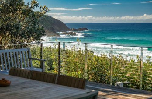 Blueys Beach House | Heron House - Beachfront Blueys Beach