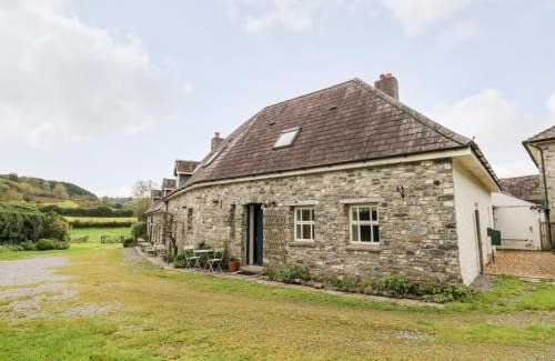 Llandeilo House | Heron House