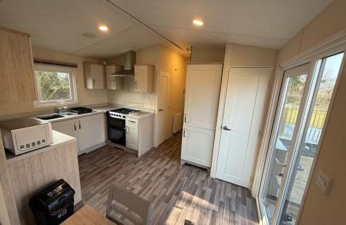 Malton House | Heron Lodge with Hot Tub at Brickyard Lakes