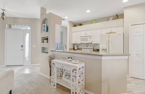 Herons Glen House | Heron's Glen Beautiful Beachy Home in Gated Golf Community Home