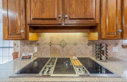 Spring House | Heron's Landing: POOL/HOT TUB + 2 Acres in Houston (Spring), TX