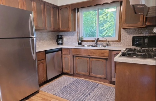 Paw Paw Lake House | Heron's Nest I Paw Paw Lake Cottages I Chicago #7
