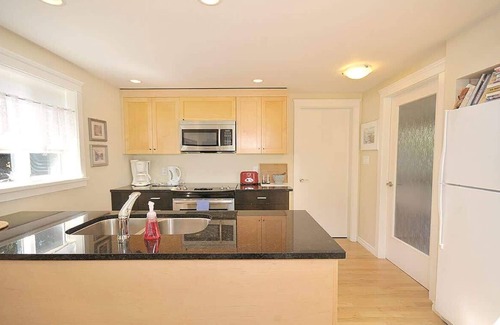 Sidney House | Heron View Cottage Su