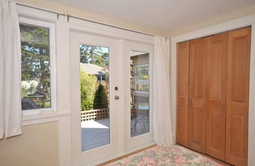 Sidney House | Heron View Cottage Su