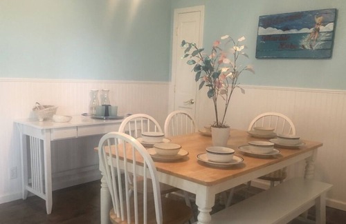 Quincy House | Herons Landing - Lakefront Home on Marble Lake - Sleeps 11