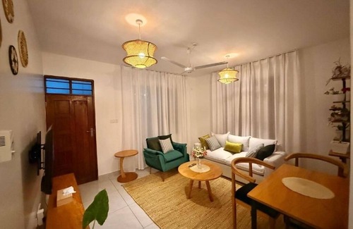 Mombasa Apartment | HERQIRO RESIDENCE Mombasa : One-Bedroom Superior Apartment