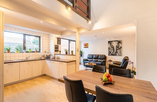 Herselt House | Herselt Quiet Garden Retreat