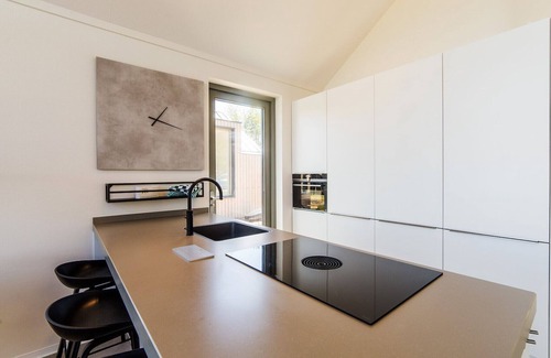 Maastricht Villa | Hertogenvilla wellness waterfront - 3 bedrooms/3 bathrooms