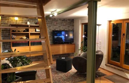 Roedermark House | Herzensort - idyllisches Gästehaus für 2 im Garten