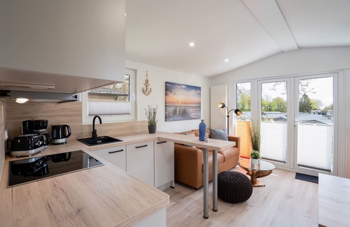 Gronenberg House | Herzlich Willkommen im Charlet "meerzeit"