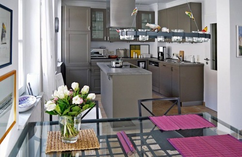 Freinsheim House | Herzogstraße - holiday house - holiday house, shower and bath, toilet, non-smoking