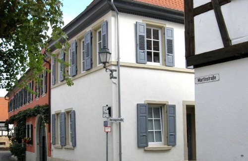 Freinsheim House | Herzogstraße - holiday house - holiday house, shower and bath, toilet, non-smoking