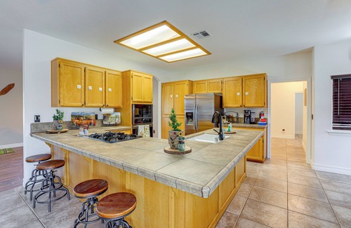 Hesperia House | Hesperia Home: Near Mojave River & Hiking Trails!
