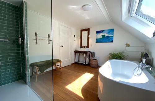 Haps Bed & Breakfast | het opgemaakte bed