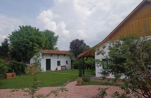 Morahalom House | Hetedhét Vendégház