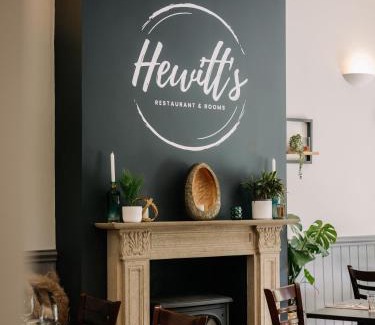 Newport House | Hewitt's Restaurant & Rooms