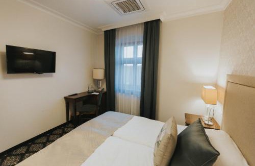 Toszek Hotel | HG Hotel
