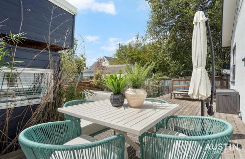 Blackshear-Prospect Hill Apartment | HGTV Featured Tiny Home w Hot Tub Near East 6th St