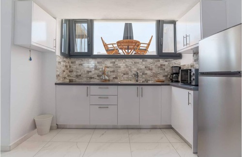 Logaras House | HH Bluewater | Luxury house by the sea