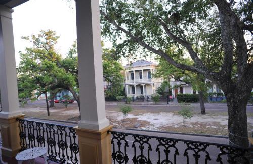 Seventh Ward Bed & Breakfast | HH Whitney House - A Bed & Breakfast on the Historic Esplanade