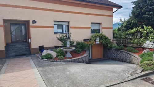 Kranj Apartment | Hiša Bizjak