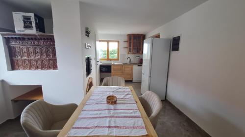 Destrnik House | Hiša nad vinogradom