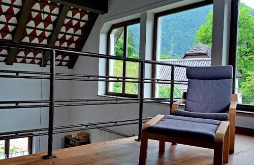 Cezsoca House | Hiša ob Soči