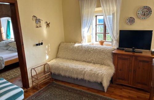 Idrija House | Hiša p'r Kobalu