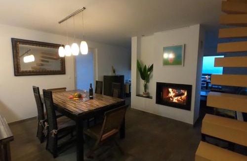 Ambroz pod Krvavcem House | Hiša v mesečini - Moonlight house