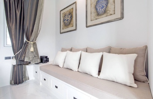 Nong Prue Villa | Hi At Home - 5BR Stylish Villa in Pattaya