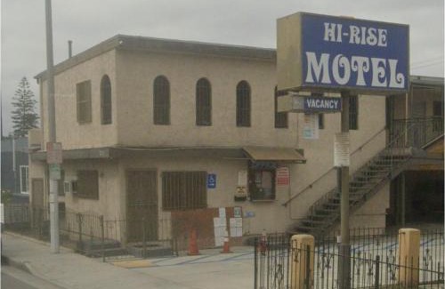 Lynwood Hotel | Hi Rise Motel