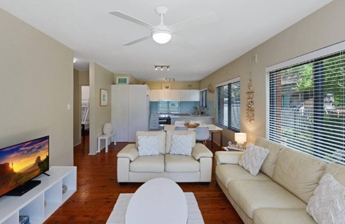 Avoca Beach Apartment | Hi Surf 1 - Top Location
