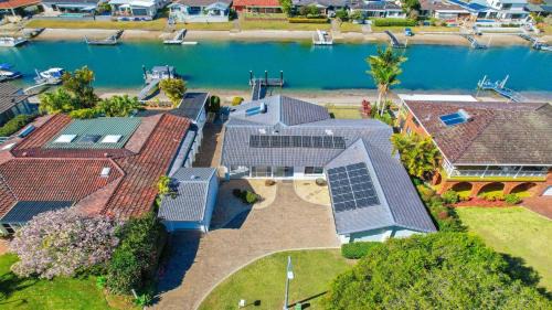 Port Macquarie House | Hibbard Waterfront Escape