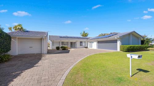 Port Macquarie House | Hibbard Waterfront Escape