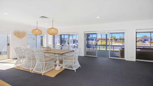 Port Macquarie House | Hibbard Waterfront Escape