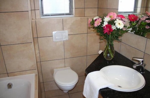 Strand Hotel | Hibernian Towers 505 Apartments