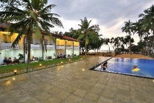 Waskaduwa Hotel | Hibiscus Beach Hotel & Villas