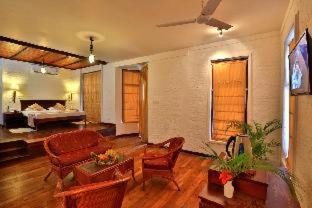 Waskaduwa Hotel | Hibiscus Beach Hotel & Villas