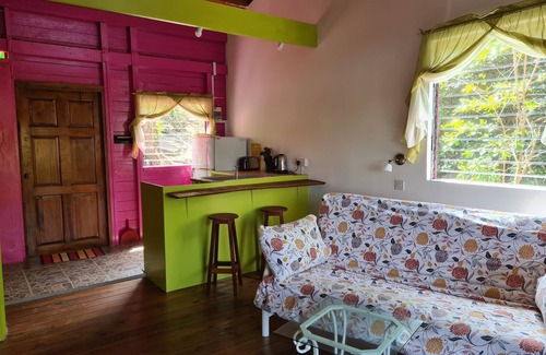 St. Patrick Cottage | HIBISCUS COTTAGE Almost Paradise - 1 bed Caribbean Hideaway
