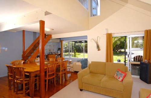 Matapouri House | Hibiscus - Matapouri Holiday Home
