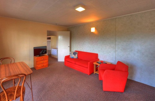 Norfolk Island Apartment | Hibiscus Regal