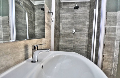 Magaliesberg Bed & Breakfast | Hibon Lodge