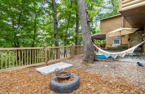 Lake Ozark Apartment | Hickory Hideaway on the Lake